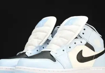 Hyperoad Jordan Blue Ice 1 Mid 0517